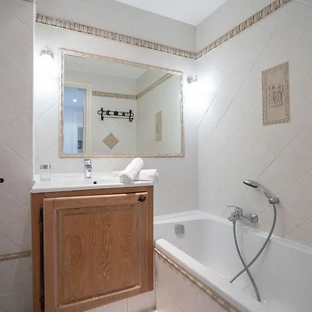 Apartment Les Pervenches By Interhome *