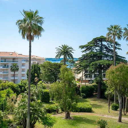 Apartament Les Pervenches By Interhome Cannes